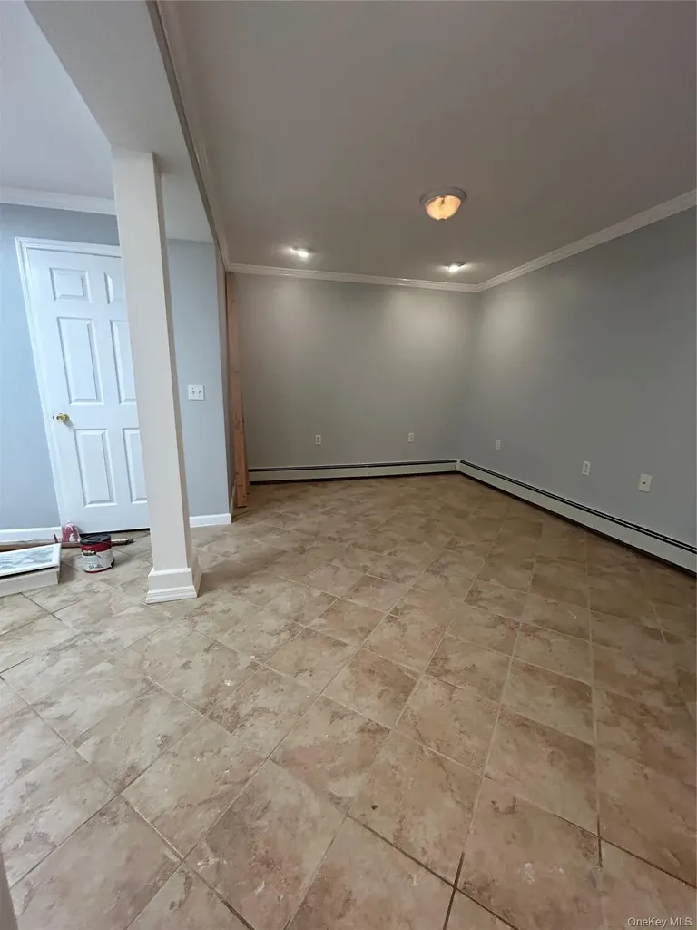 207 Morsemere Avenue Yonkers NY 10703
