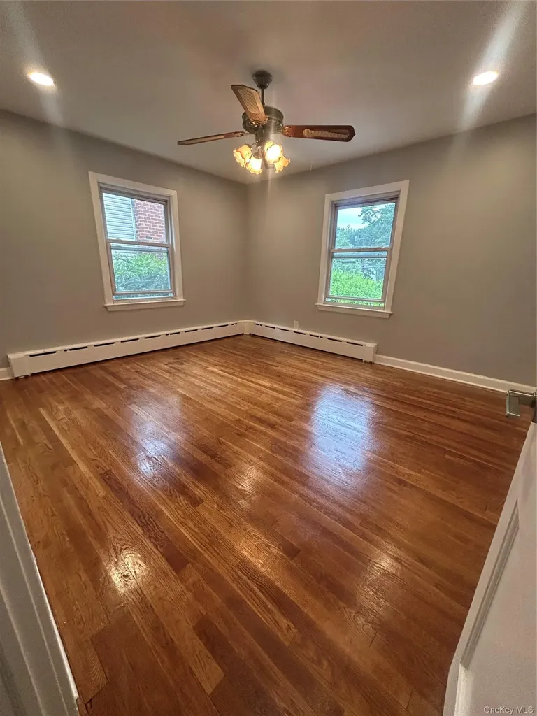 207 Morsemere Avenue Yonkers NY 10703