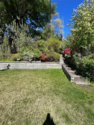 207 Morsemere Avenue Yonkers NY 10703