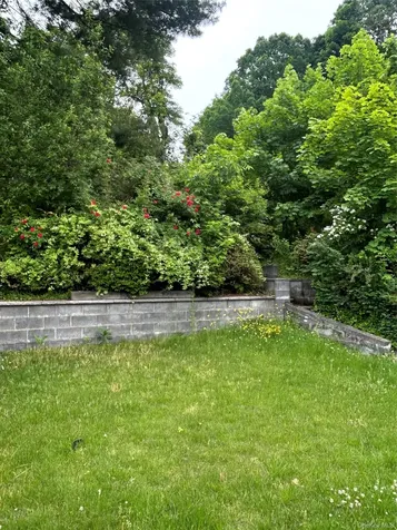 207 Morsemere Avenue Yonkers NY 10703