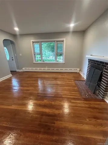 207 Morsemere Avenue Yonkers NY 10703