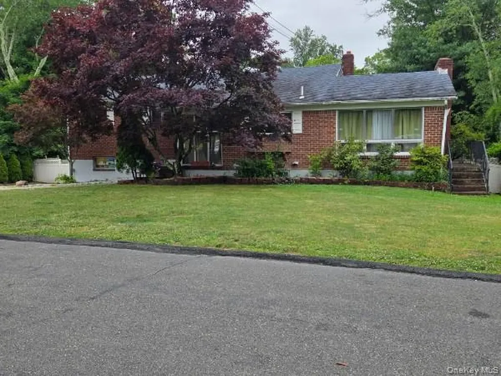 35 W Allison Pearl River NY 10965