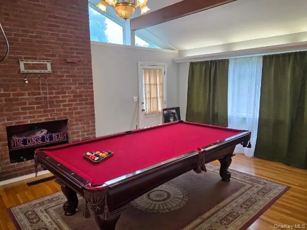 35 W Allison Pearl River NY 10965