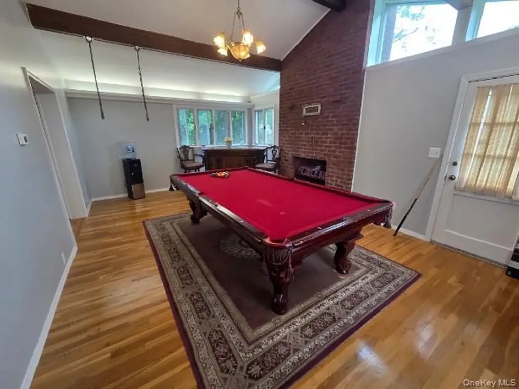 35 W Allison Pearl River NY 10965