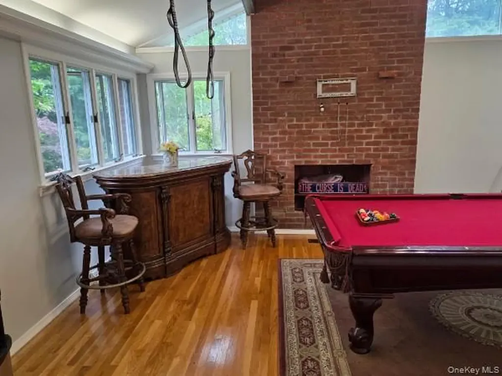 35 W Allison Pearl River NY 10965