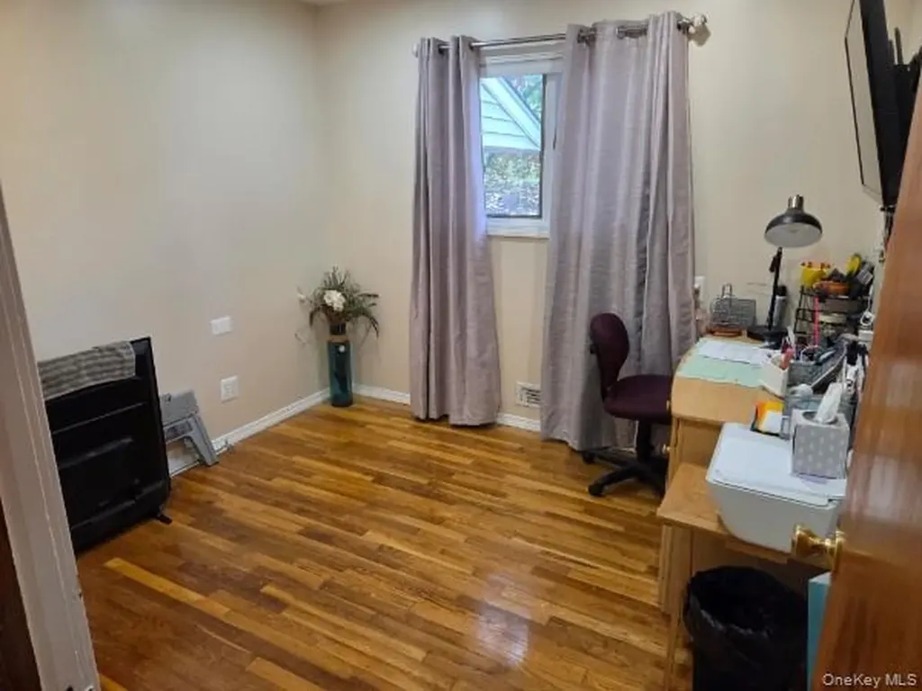 35 W Allison Pearl River NY 10965