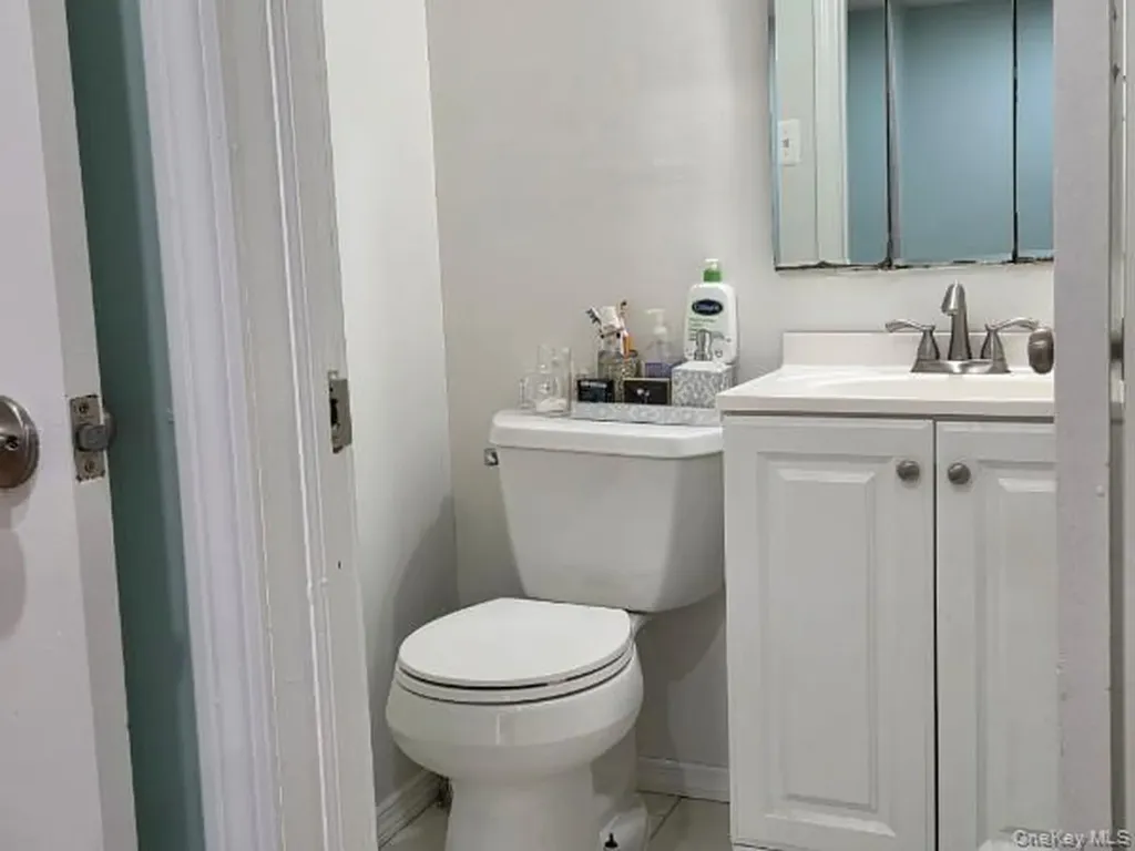 35 W Allison Pearl River NY 10965