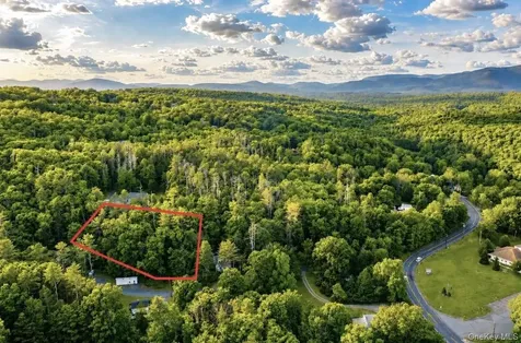20 Wintergreen Hill Road Kingston NY 12401