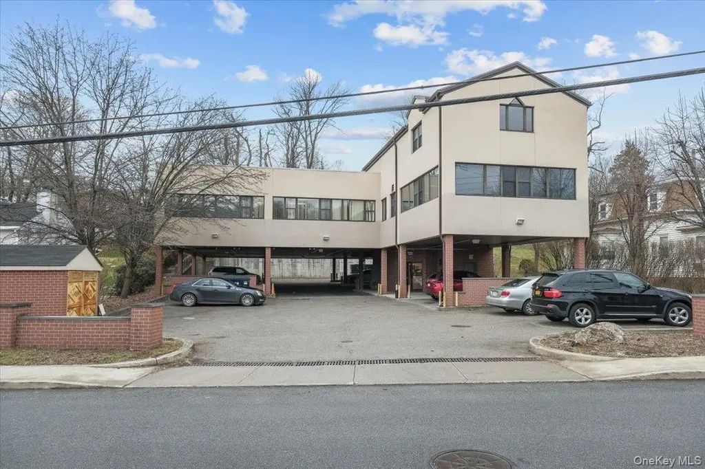 8 Revolutionary Road Ossining NY 10562