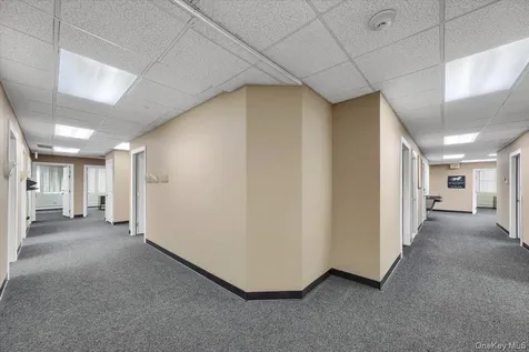 8 Revolutionary Road Ossining NY 10562