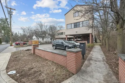 8 Revolutionary Road Ossining NY 10562