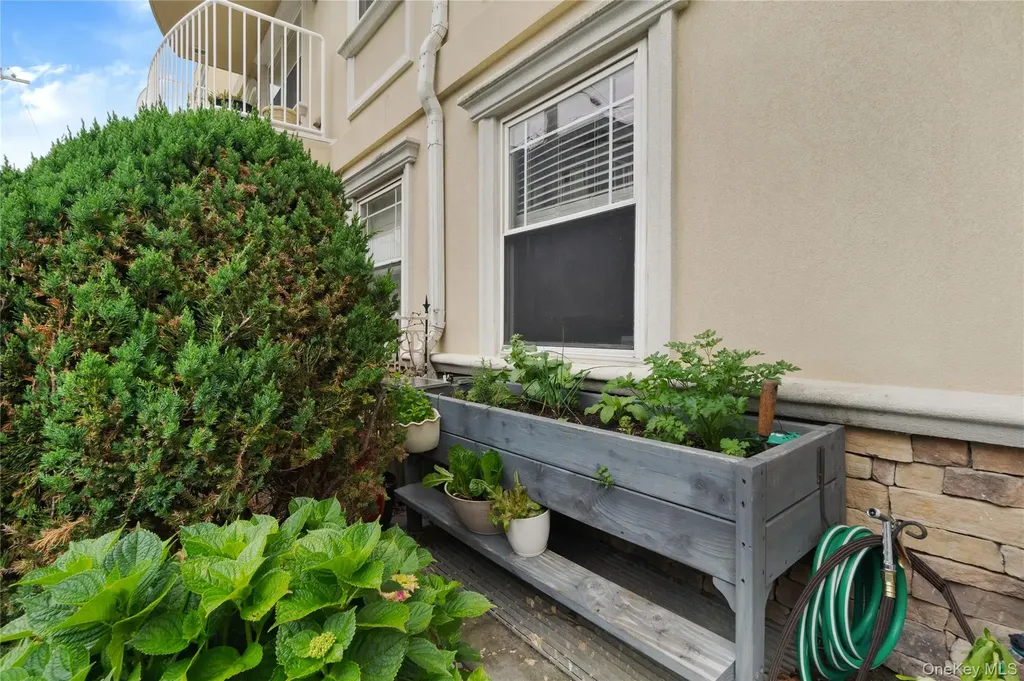 180 Beach 101 Street Rockaway Park NY 11694