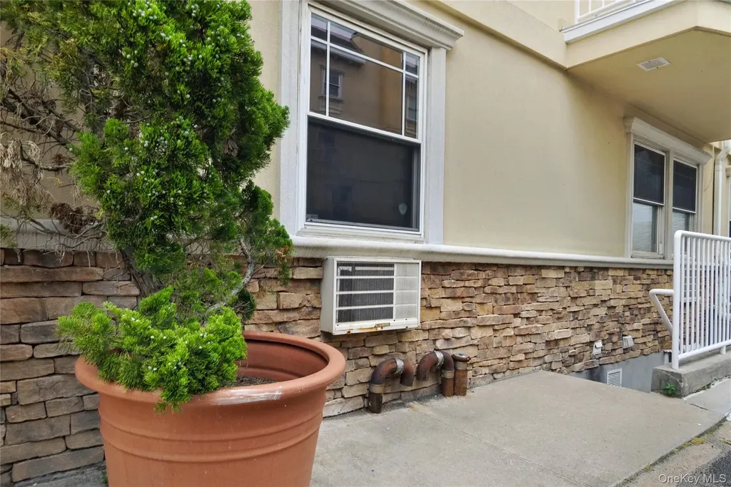 180 Beach 101 Street Rockaway Park NY 11694