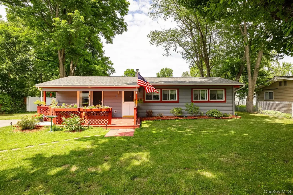 11 Princeton Red Hook NY 12571