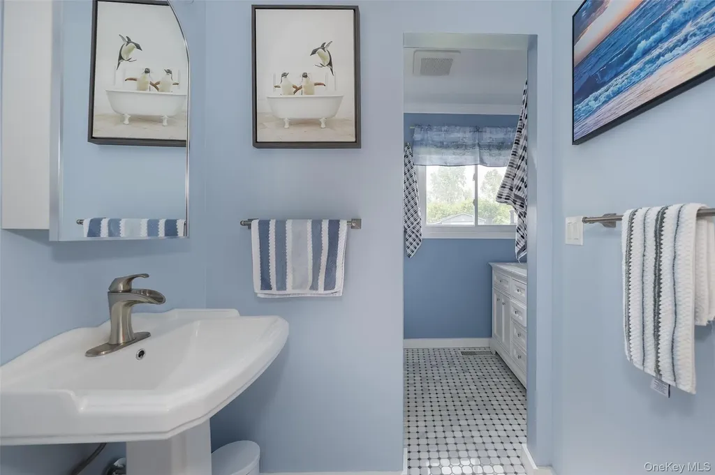 11 Princeton Red Hook NY 12571