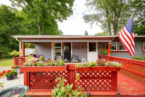 11 Princeton Red Hook NY 12571