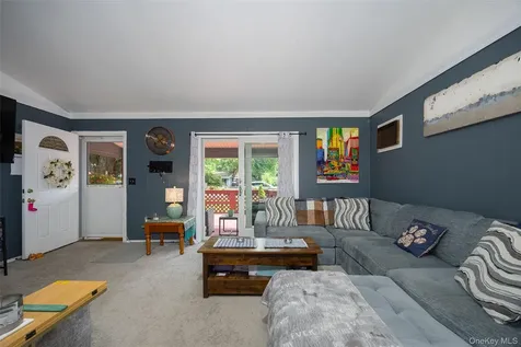 11 Princeton Red Hook NY 12571