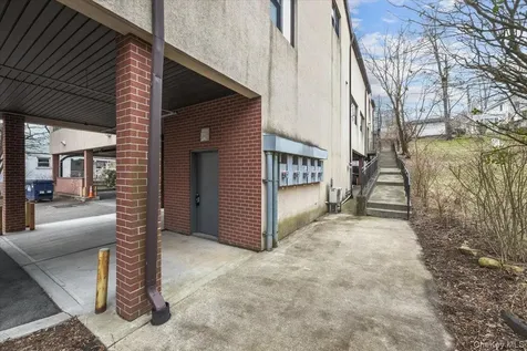 8 Revolutionary Road Ossining NY 10562