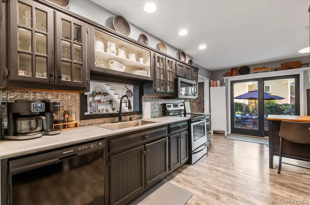 10 Rancher Place Huntington NY 11743