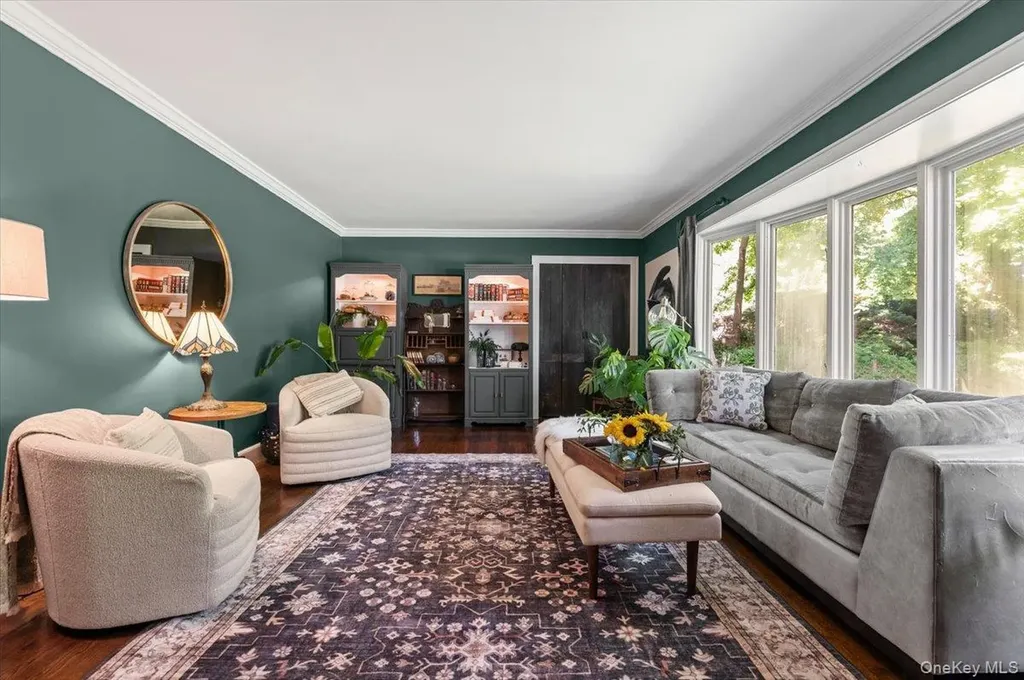 10 Rancher Place Huntington NY 11743
