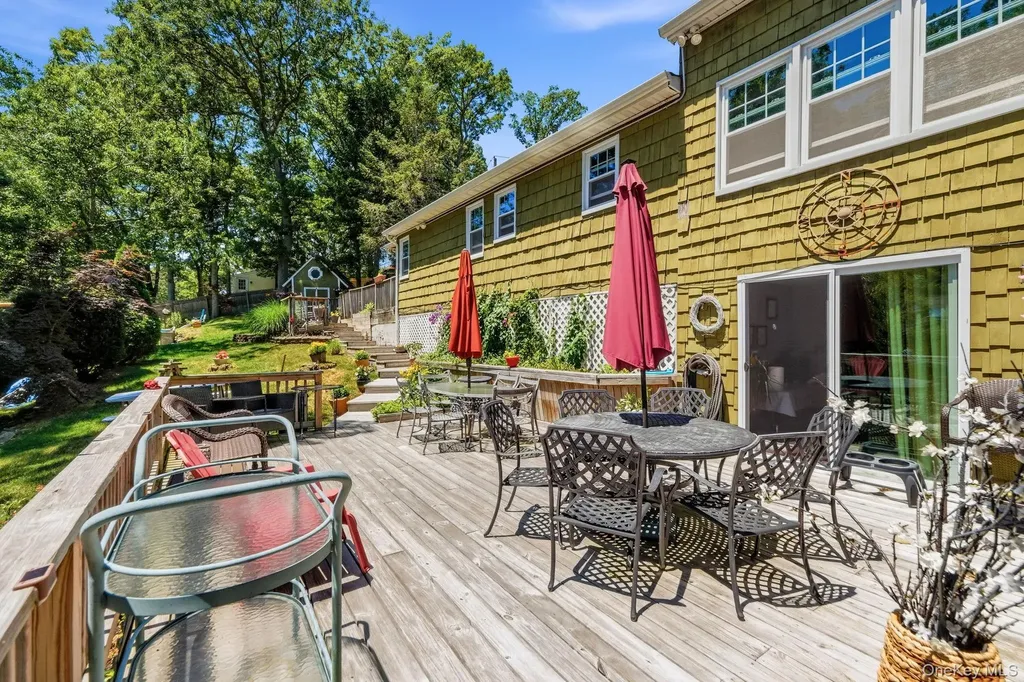 36 Sayville Road Sound Beach NY 11789