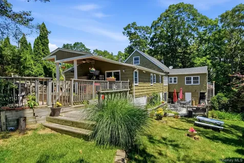 36 Sayville Road Sound Beach NY 11789