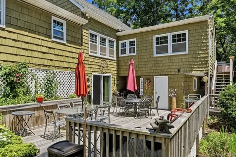 36 Sayville Road Sound Beach NY 11789