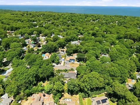 36 Sayville Road Sound Beach NY 11789