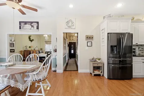 36 Sayville Road Sound Beach NY 11789
