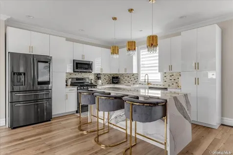 102 Kate Drive New Hyde Park NY 11040