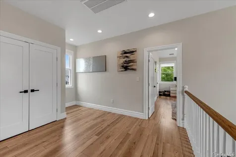 102 Kate Drive New Hyde Park NY 11040