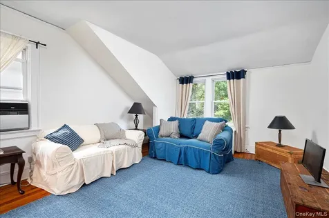 11 Cherry Avenue Larchmont NY 10538