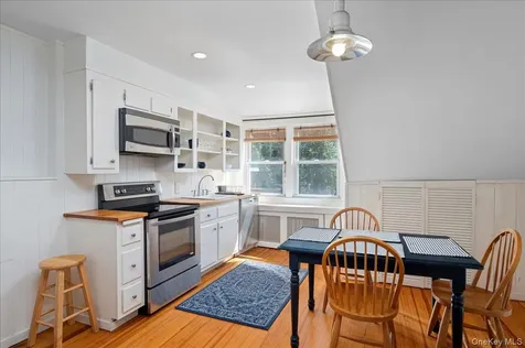 11 Cherry Avenue Larchmont NY 10538