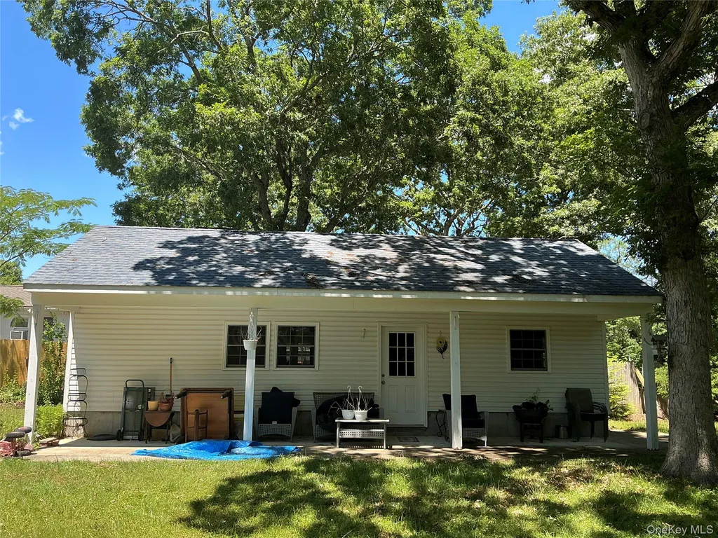 125 Keller Drive Mastic NY 11950