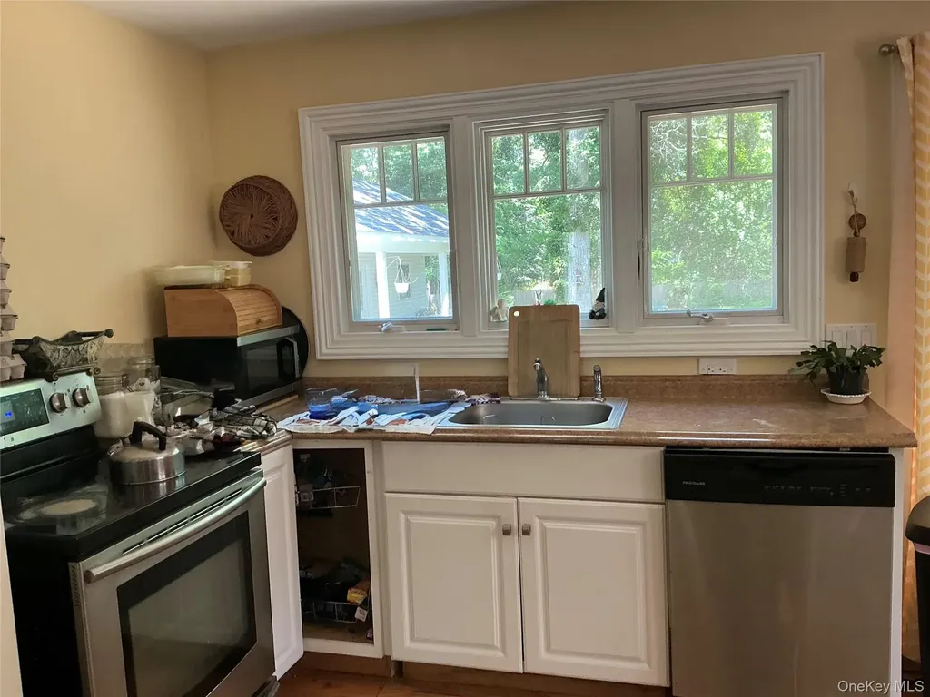 125 Keller Drive Mastic NY 11950