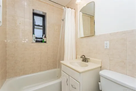 61 Manchester Road Eastchester NY 10709