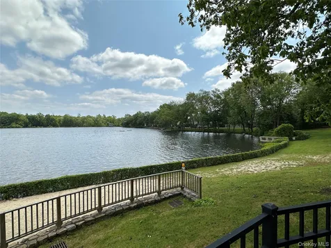61 Manchester Road Eastchester NY 10709
