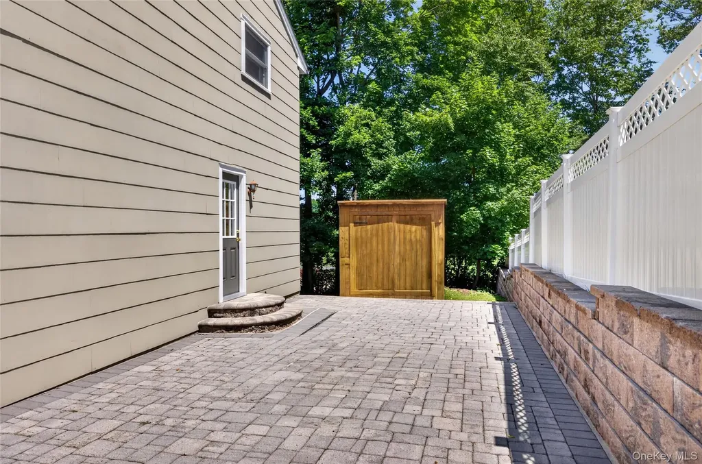 7 Overlook Road Dobbs Ferry NY 10522