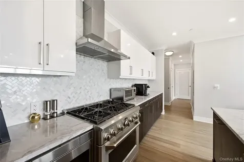 100 Garvies Point Road Glen Cove NY 11542