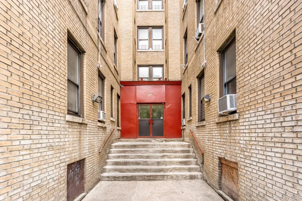 505 W 183rd Street New York (manhattan) NY 10033