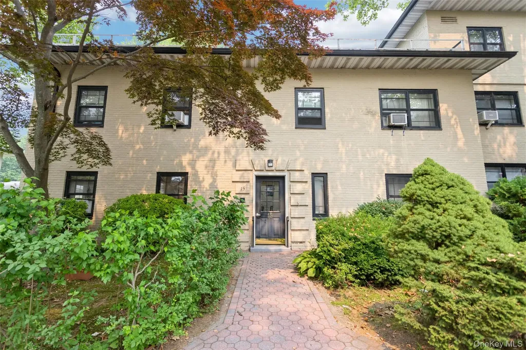 15 Field End Lane Eastchester NY 10709
