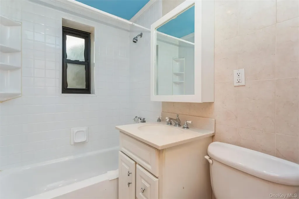 15 Field End Lane Eastchester NY 10709