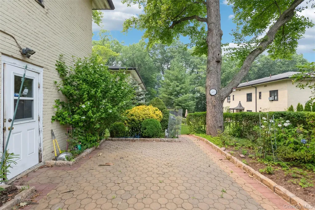 15 Field End Lane Eastchester NY 10709
