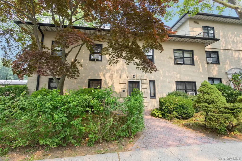 15 Field End Lane Eastchester NY 10709