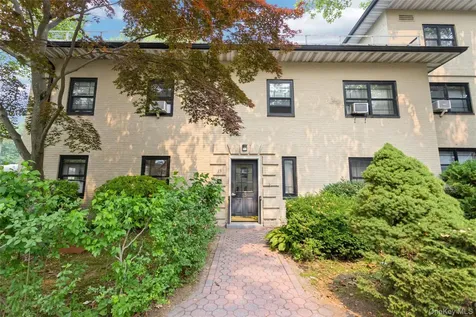 15 Field End Lane Eastchester NY 10709