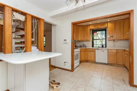 15 Field End Lane Eastchester NY 10709