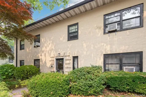 15 Field End Lane Eastchester NY 10709