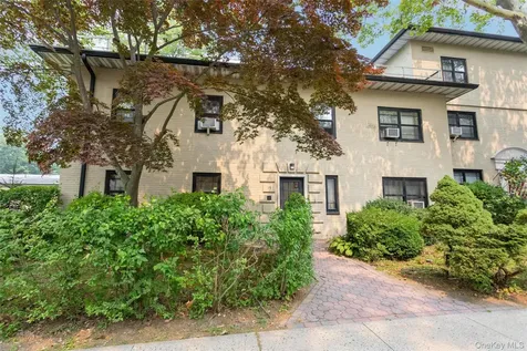 15 Field End Lane Eastchester NY 10709