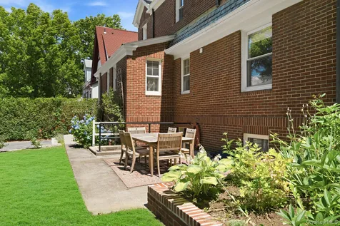 64 Prospect Street White Plains NY 10606