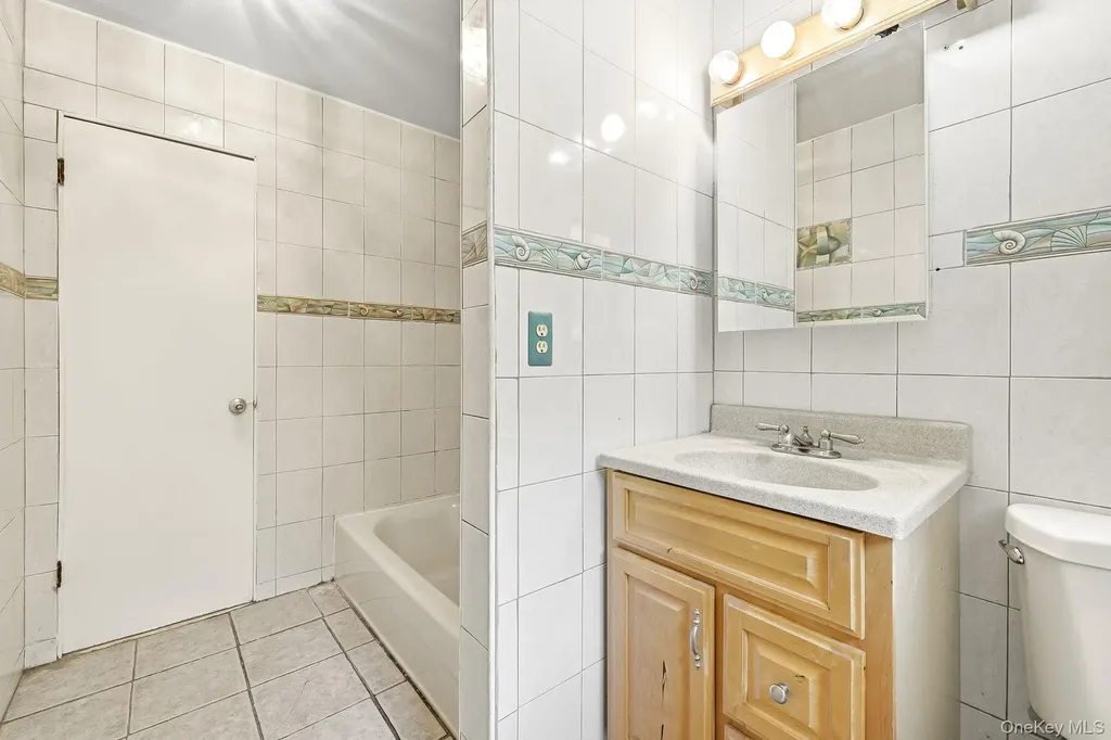 69 Crawford Terrace New Rochelle NY 10804